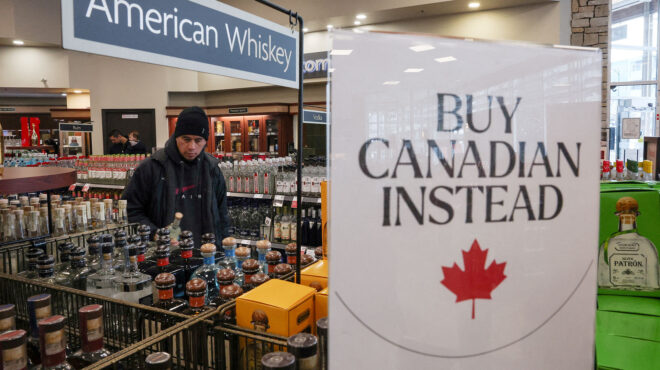 καναδάς-και-μεξικό-κινδυνεύουν-με-ύφε-563450194