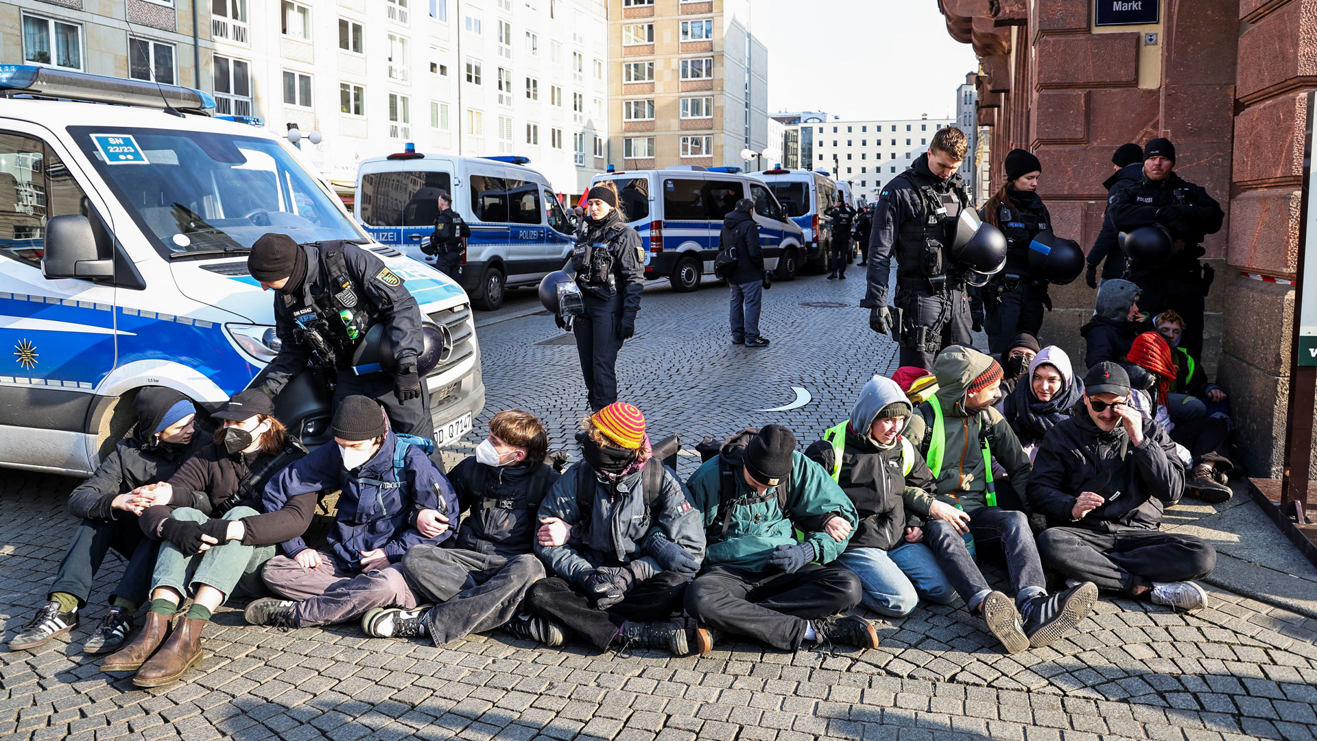 Γερμανία: Διαδηλώσεις σε αρκετές πόλεις κατά της ακροδεξιάς-5