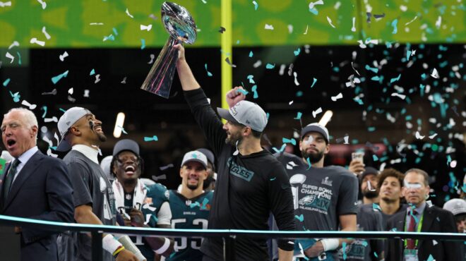 τζέιλεν-χερτς-ο-πρωταθλητής-του-nfl-και-η-563461930