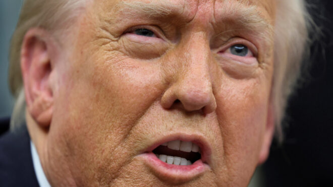 τραμπ-μπλοκάρει-νόμο-που-απαγόρευε-σε-563464399