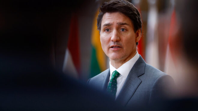 ο-τριντό-βλέπει-απώλειες-θέσεων-εργ-563466766