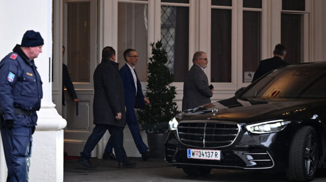 αυστρία-στο-κενό-οι-διαπραγματεύσεις-563466514