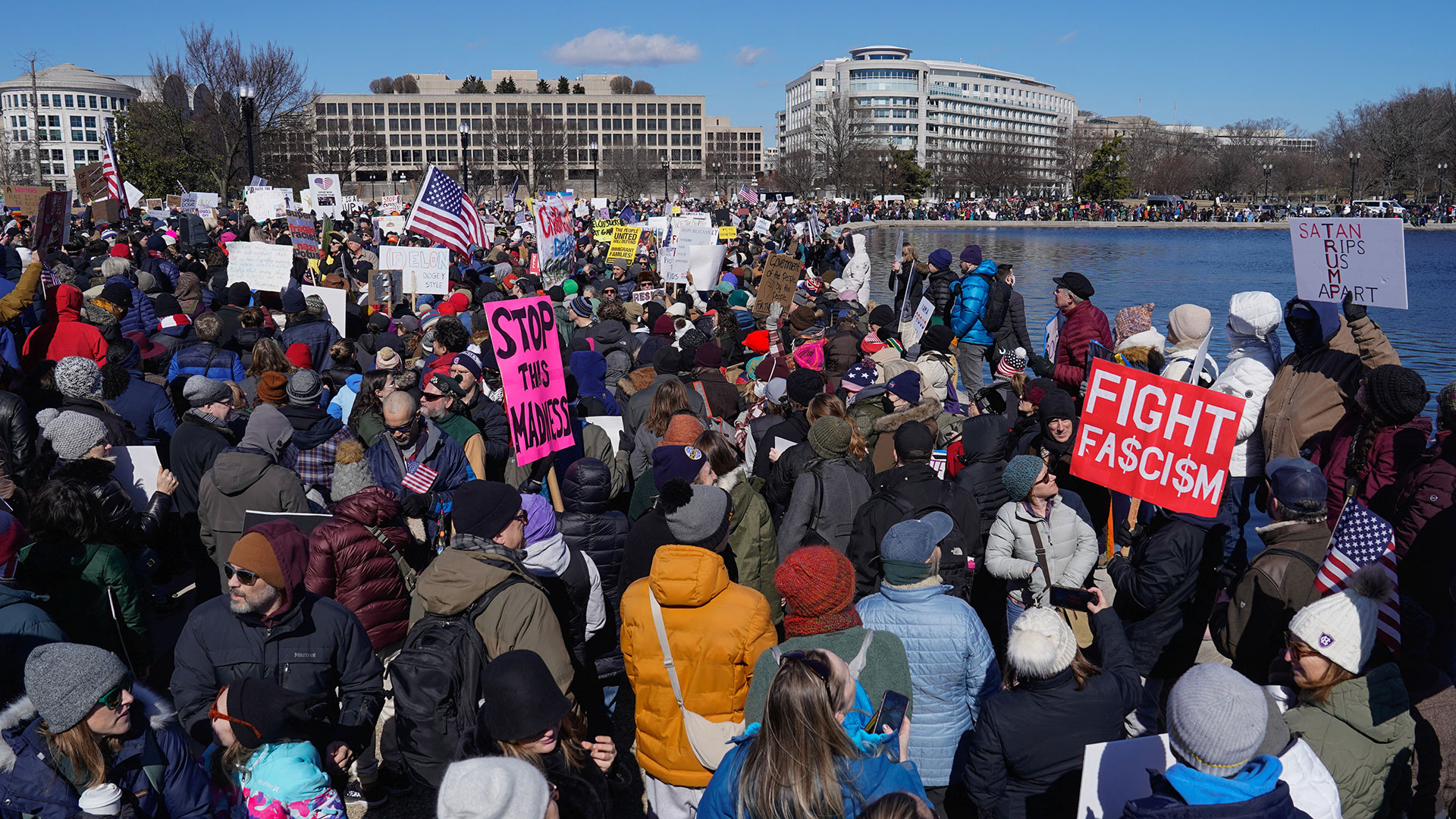 Ουάσιγκτον: Διαδηλώσεις κατά Τραμπ σε όλη την Αμερική-2