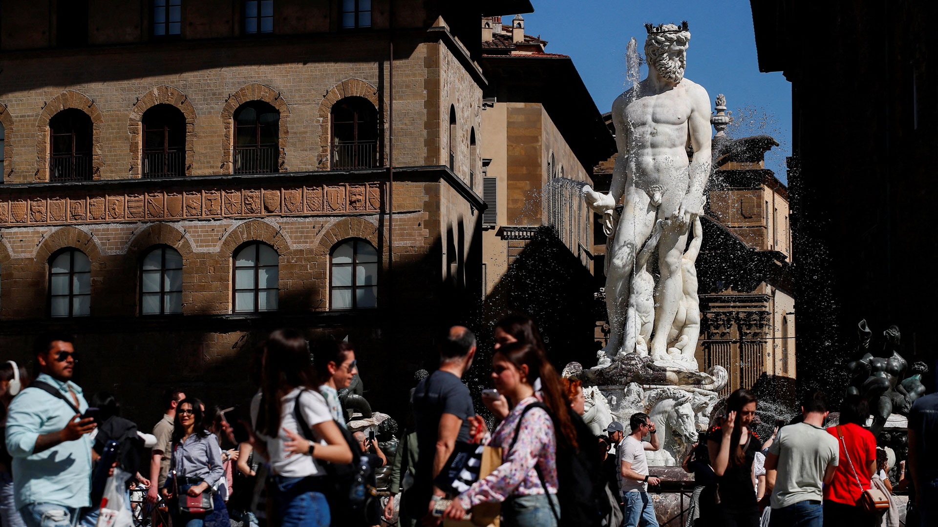 Φλωρεντία: Πρόστιμα έως 400 ευρώ για τις κλειδοθήκες-1