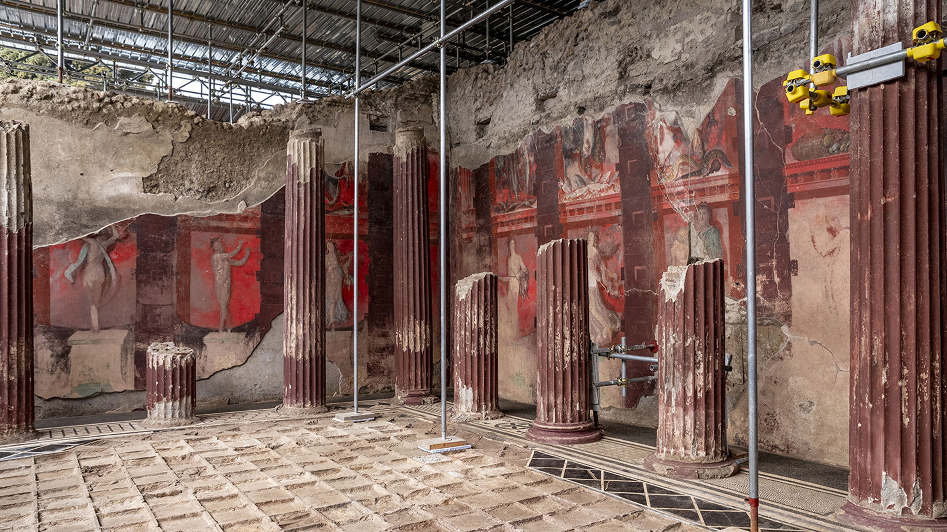 Πομπηία: Στο φως τοιχογραφίες με Διονυσιακά Μυστήρια-1