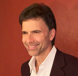 Στίβεν Φις στην «Κ»: Ο Πούτιν δεν επιθυμεί να σταματήσει τον πόλεμο-1