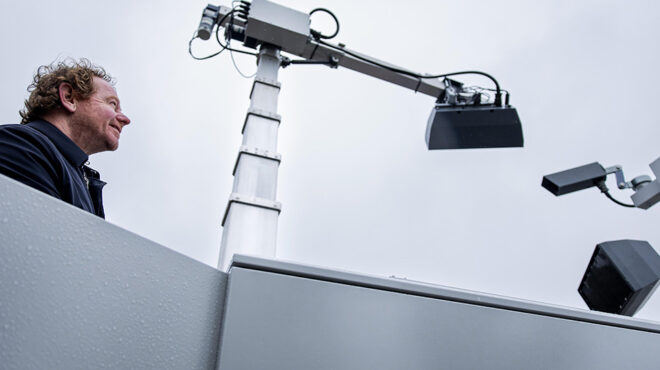 κινητό-και-οδήγηση-οχι-στην-ολλανδία-563462677