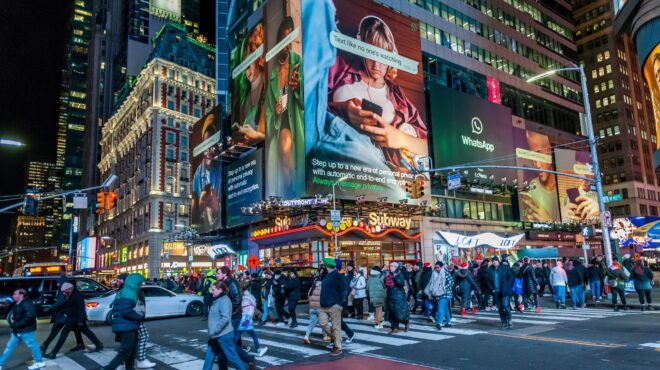 δεν-προχωρεί-προς-το-παρόν-σε-νέες-μειώ-563465461