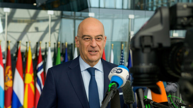 επαφές-δένδια-στο-περιθώριο-της-συνάν-563466436