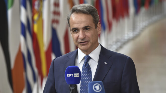 μητσοτάκης-από-παρίσι-η-ελλάδα-είναι-α-563462227