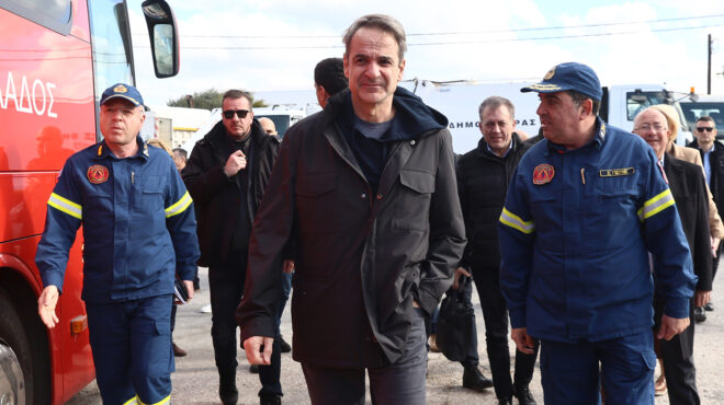 στη-σαντορίνη-ο-κυριάκος-μητσοτάκης-563457949