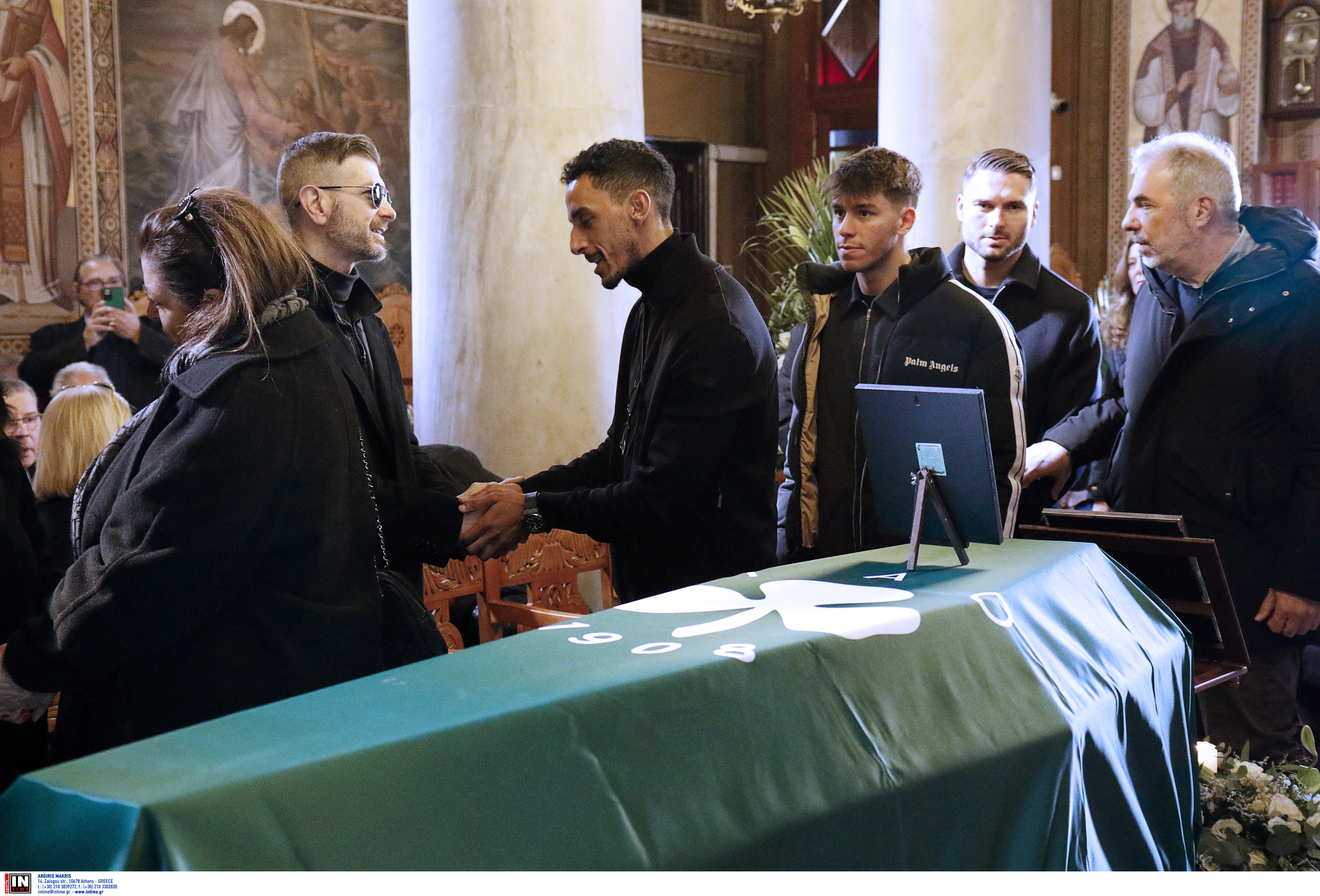 Το «τελευταίο αντίο» στον Τάκη Οικονομόπουλο-2