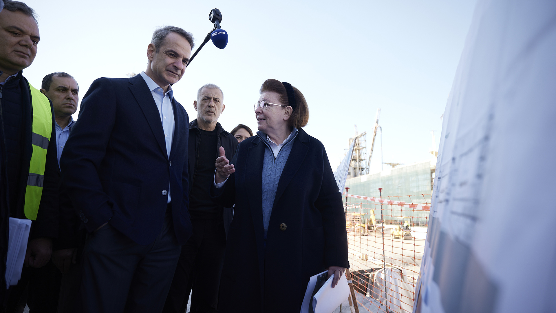 Μητσοτάκης: Επίσκεψη στο εργοτάξιο του νέου Δικαστικού Μεγάρου και του Μουσείου Εναλίων Αρχαιοτήτων – «Ο Πειραιάς αλλάζει όψη»-1