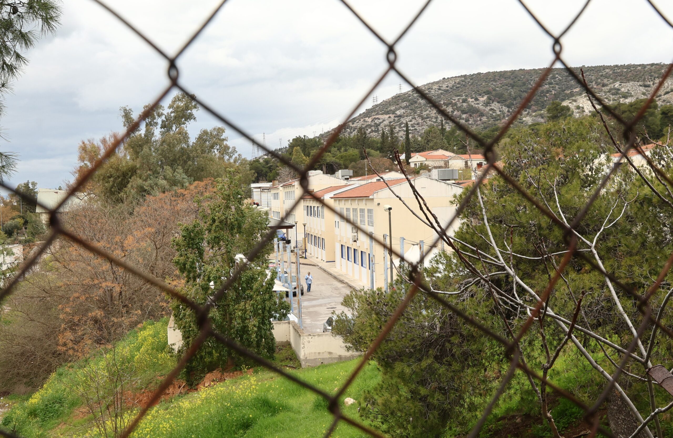 εγκλημα-στο-δαφνί-τα-αναπάντητα-ερωτή-563476858