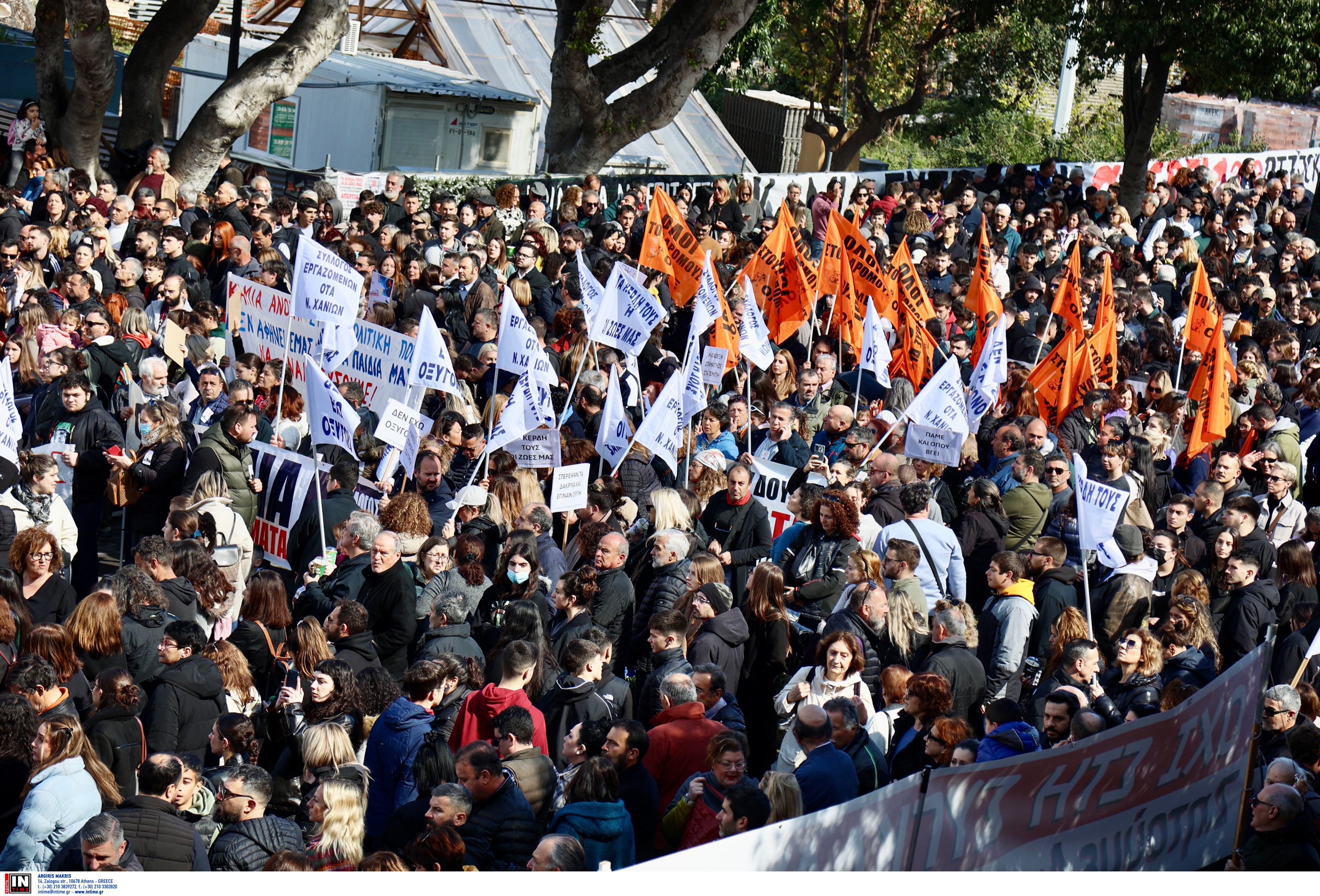 Χανιά: Μαζική η συμμετοχή των πολιτών στη διαδήλωση για τα Τέμπη-1