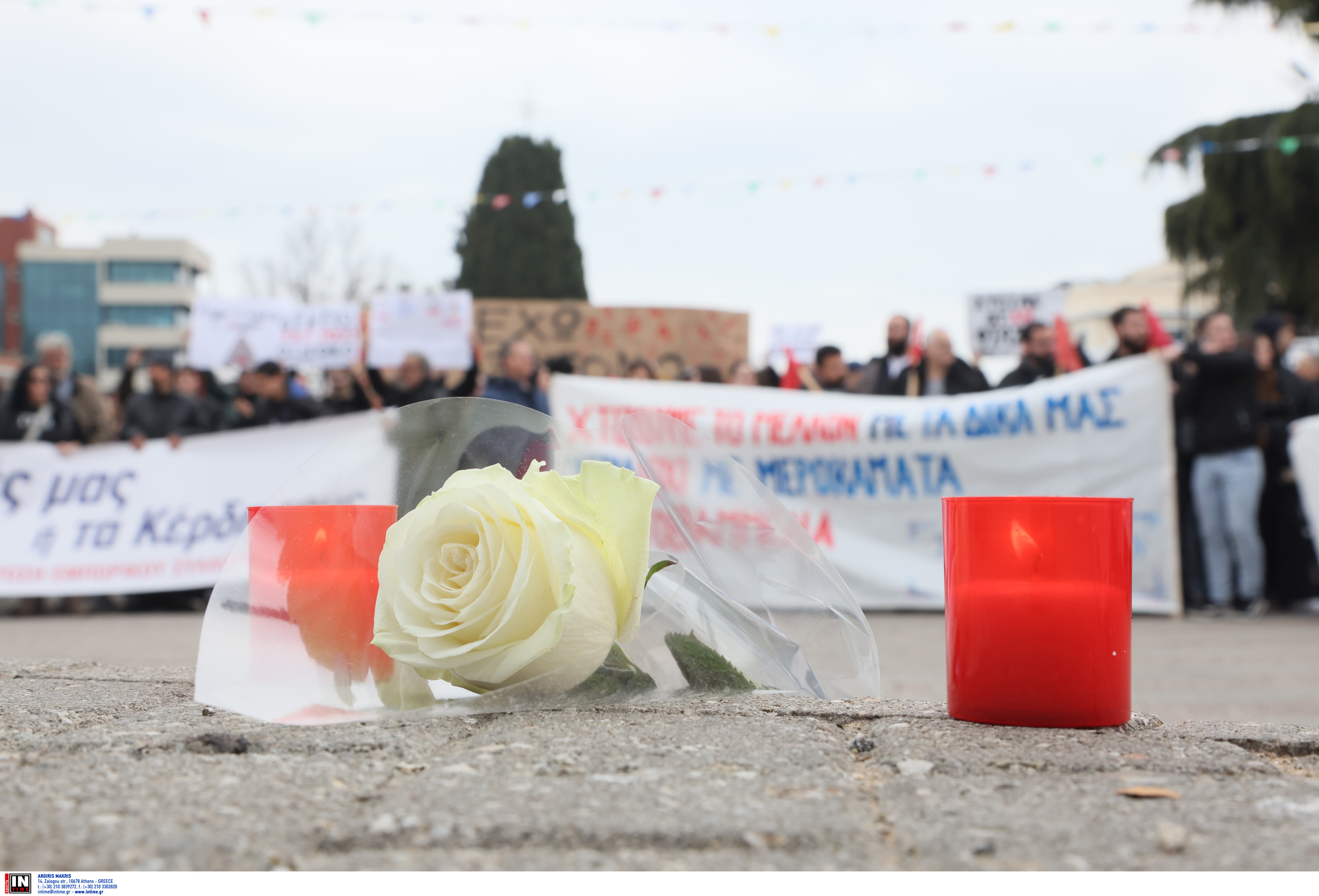 Καβάλα: Χιλιάδες άνθρωποι στην κεντρική πλατεία για τα Τέμπη-2