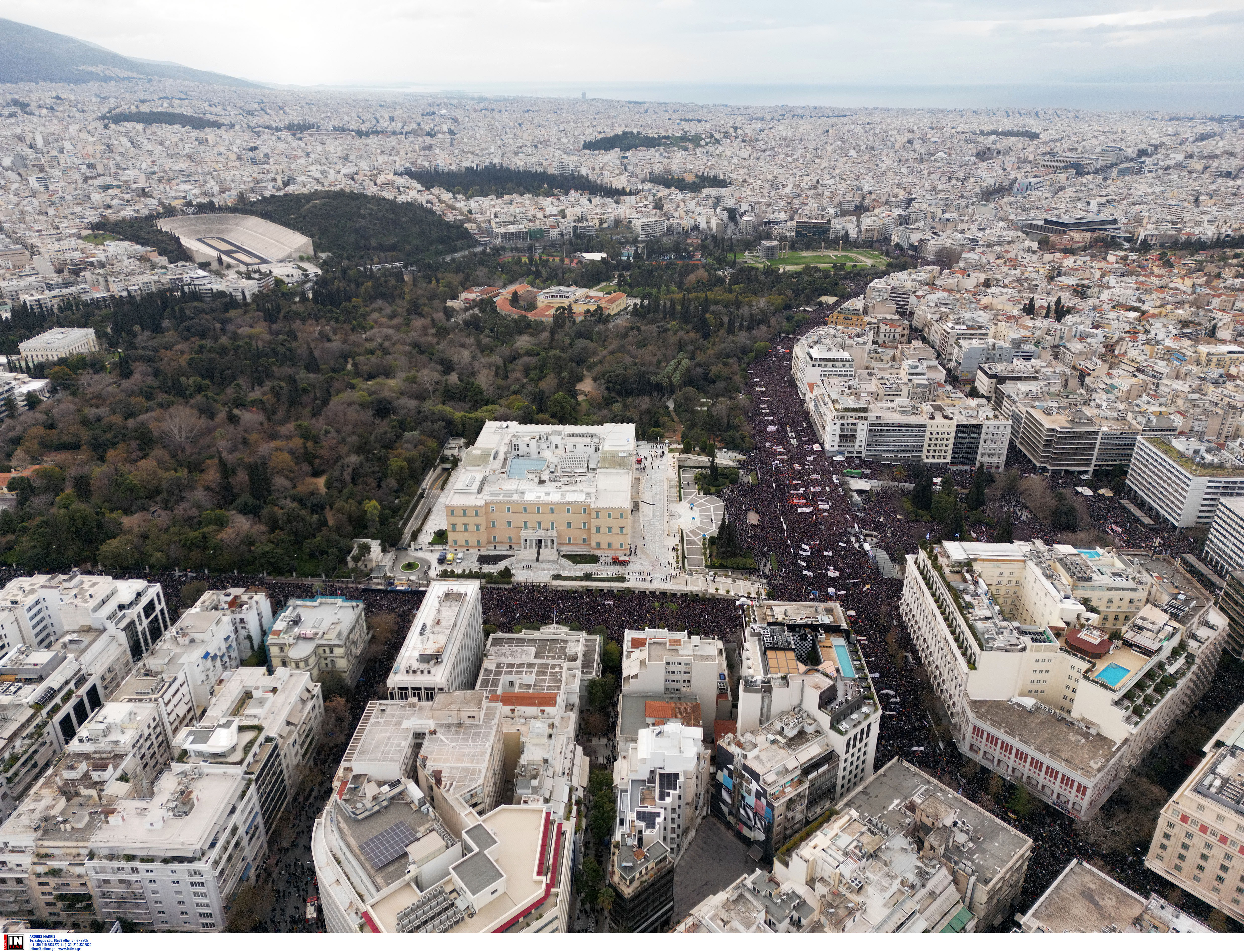 Τέμπη: Η μεγαλειώδης συγκέντρωση στην Αθήνα από ψηλά-2