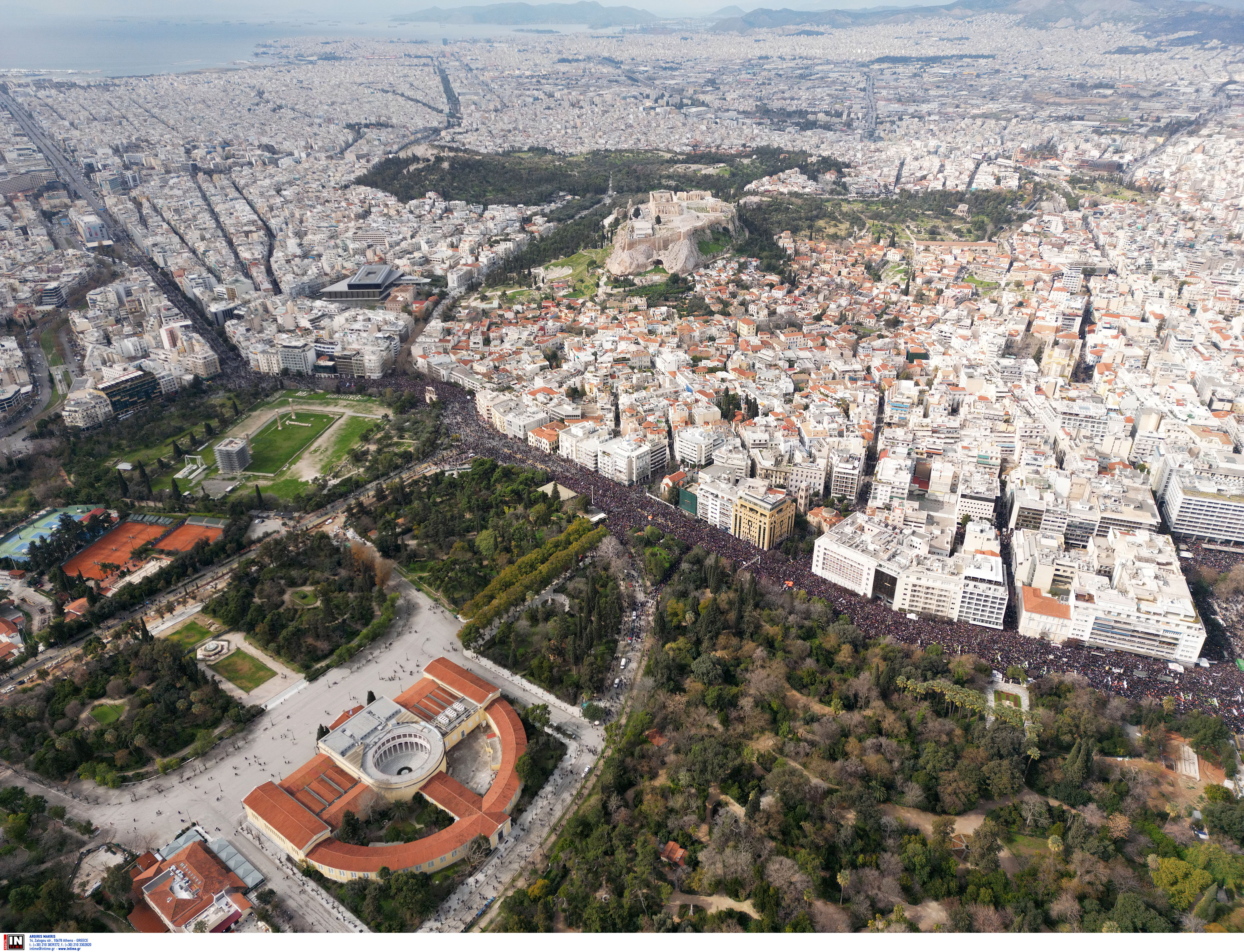 Τέμπη: Η μεγαλειώδης συγκέντρωση στην Αθήνα από ψηλά-3