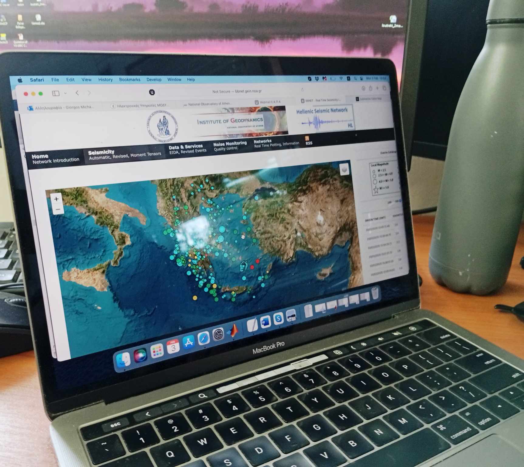 «Περιμένοντας εναγωνίως τις μετρήσεις» – Η «Κ» στο στρατηγείο του Γεωδυναμικού Ινστιτούτου-3