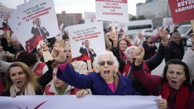 οι-δίκες-της-τουρκικής-σόου-μπιζ-563447545