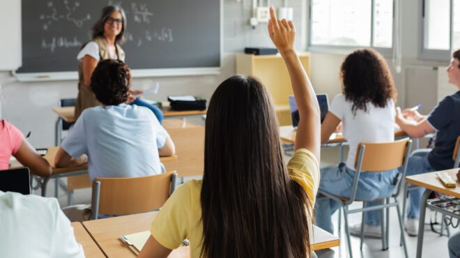 διεθνές-απολυτήριο-από-15-δημόσια-λύκει-563487334