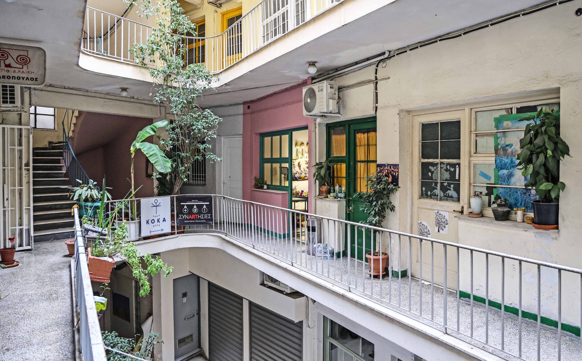 Στοά Ανατολής: «Μέκκα» της τυπογραφίας και στέκι της Μελίνας-5