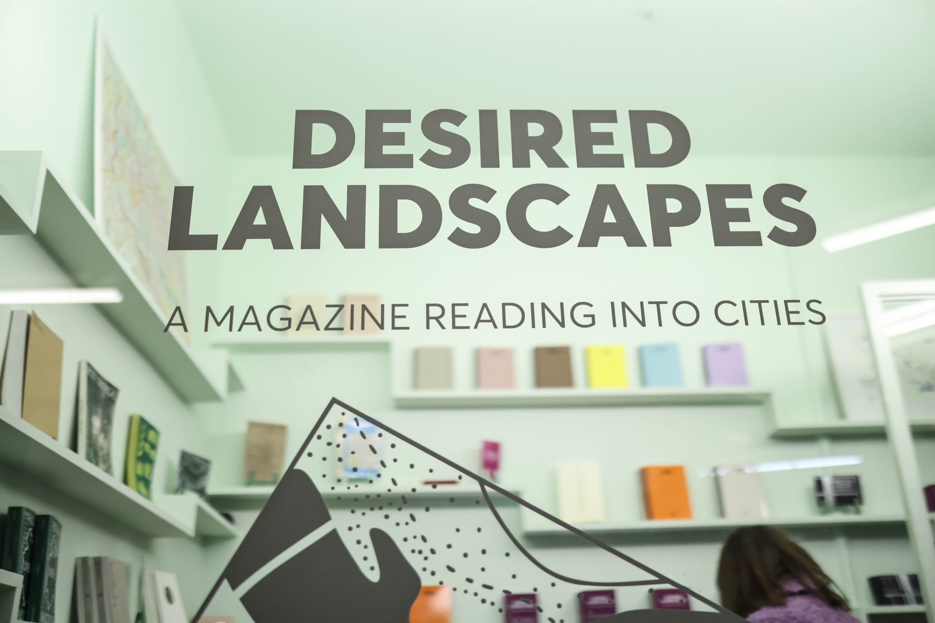 Στοά Ανατολής: «Μέκκα» της τυπογραφίας και στέκι της Μελίνας-16