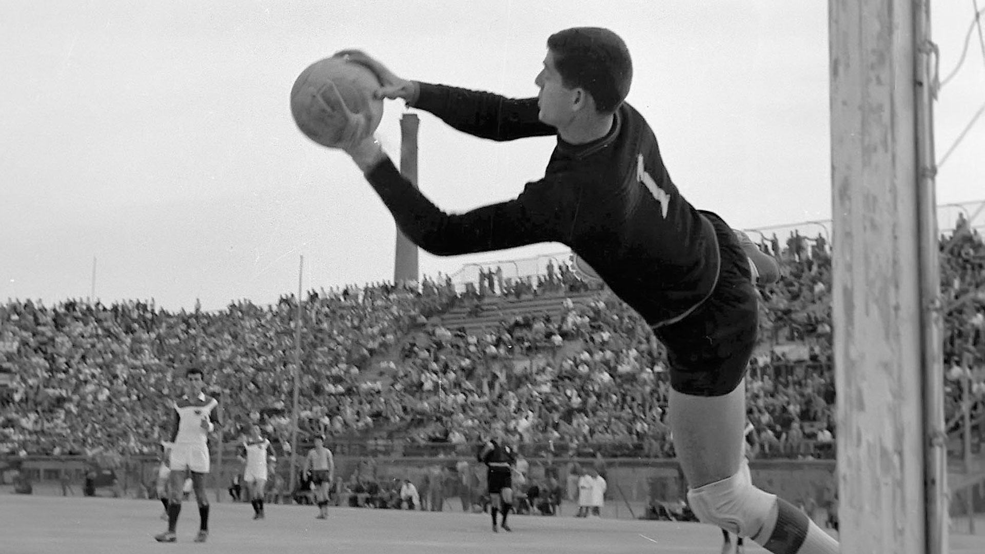 Τάκης Οικονομόπουλος: Πέθανε ο παλαίμαχος τερματοφύλακας του Παναθηναϊκού-1