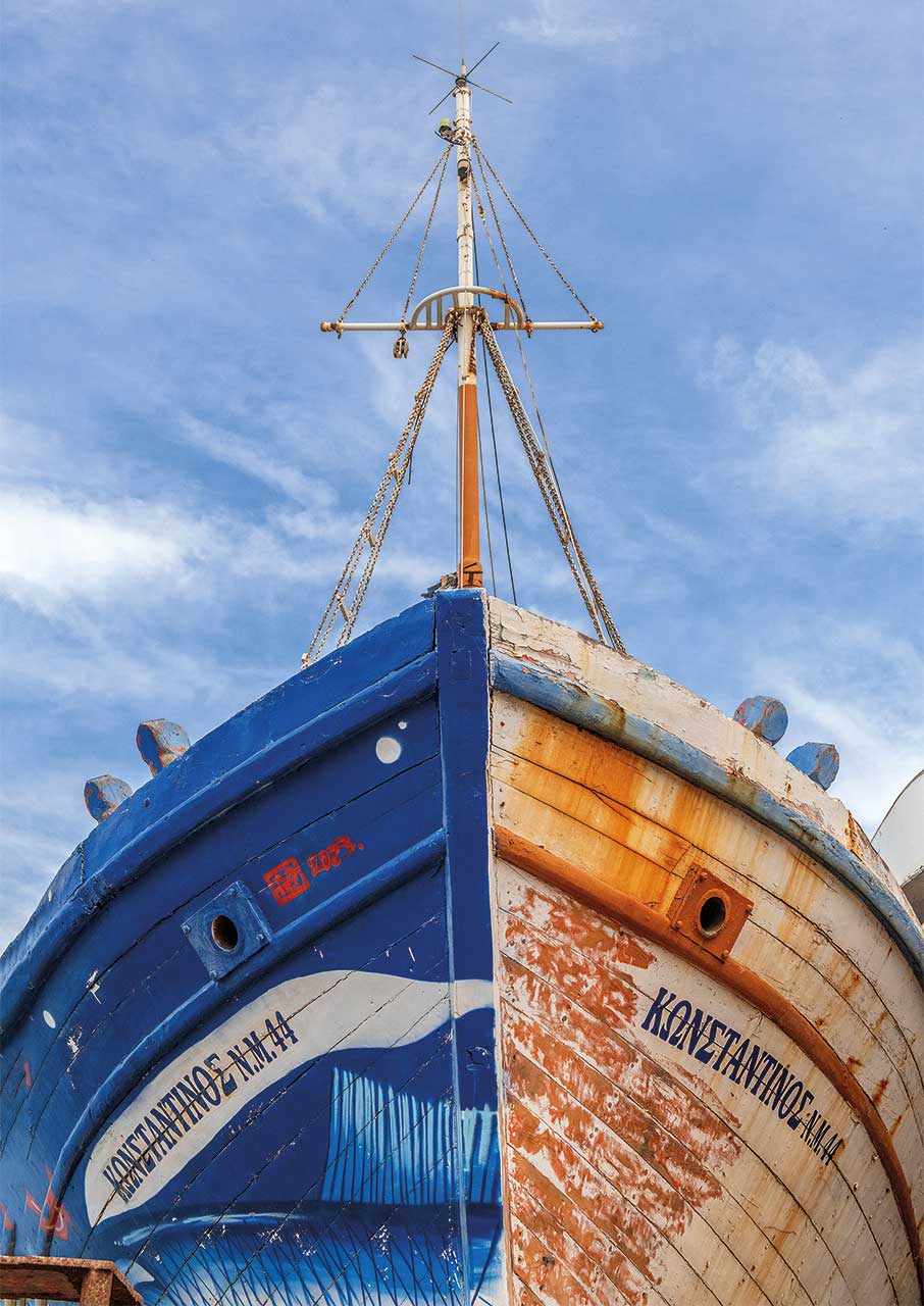 σύρος-η-καρδιά-της-ελληνικής-ξυλοναυπ-563466196