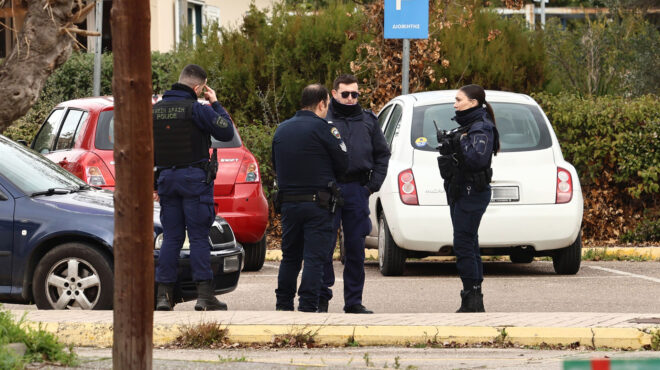 δαφνί-μόλις-δύο-νοσηλευτές-για-τριάντ-563478055