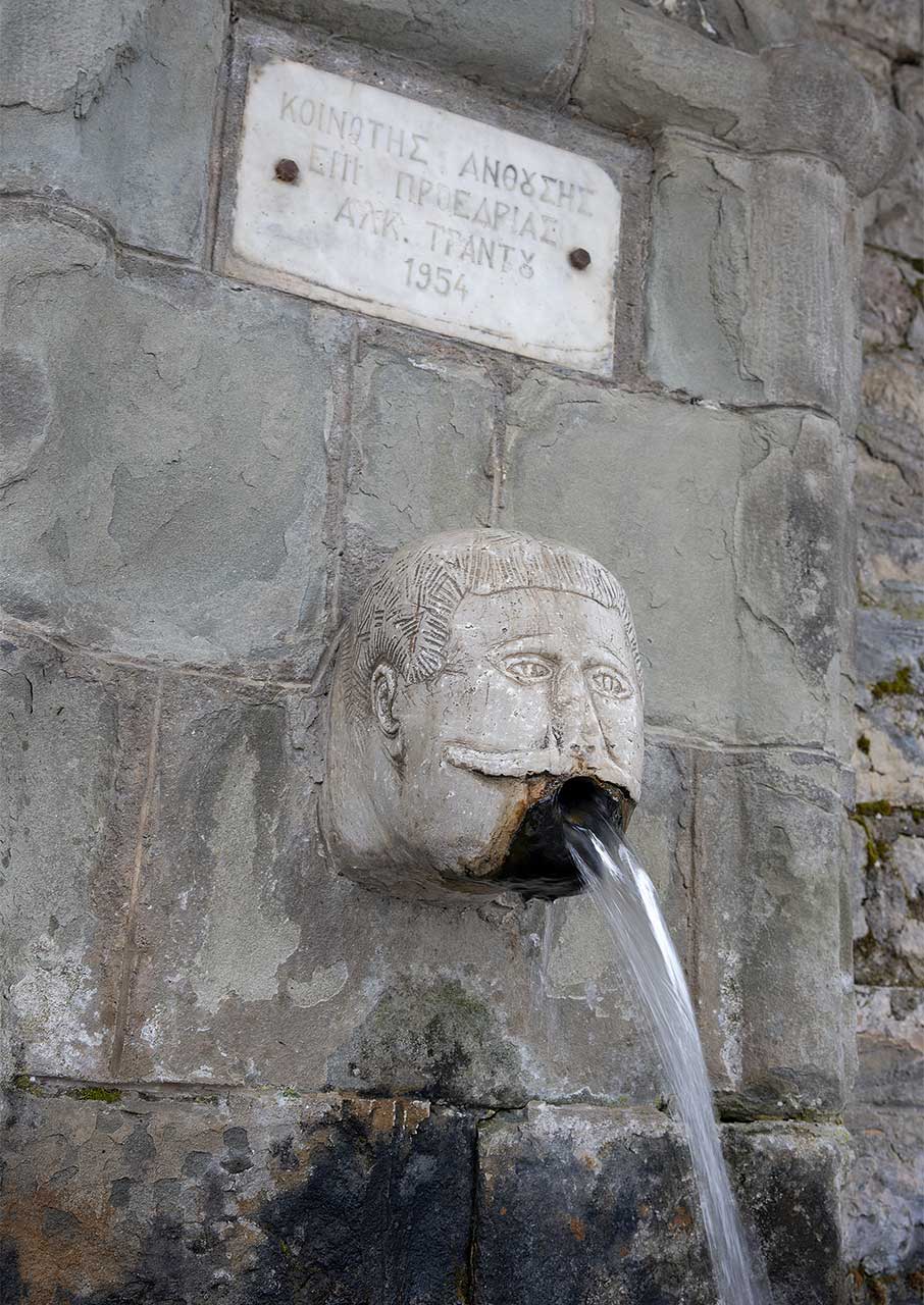 Ασπροπόταμος: Στα ίχνη των Βλάχων και των καμινάδων-6