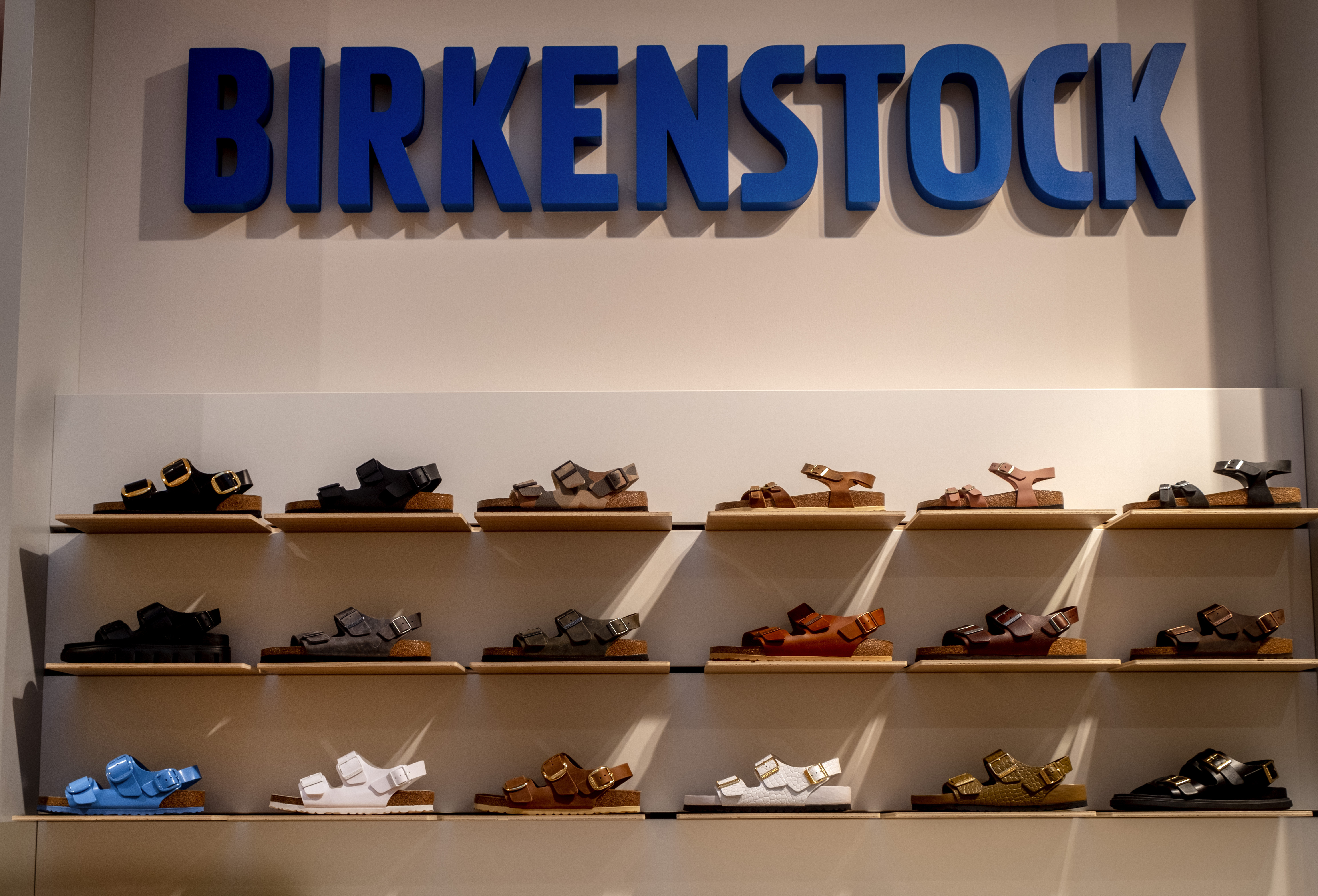 Τελικά, είναι τα Birkenstock «έργα τέχνης»; Η γερμανική δικαιοσύνη απαντά-1