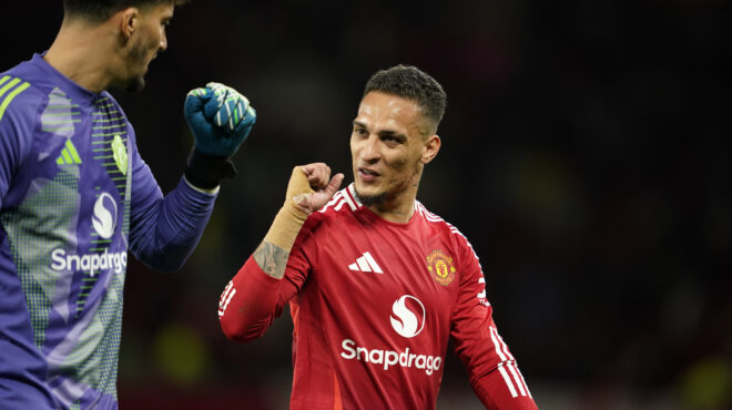 αντονι-διάβολος-αγγελικά-πλασμένος-563474368