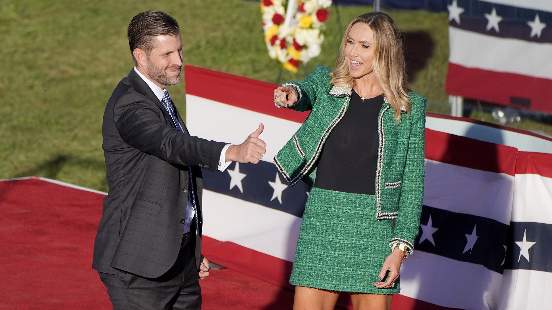 Το νέο μεγάφωνο των Τραμπ-2