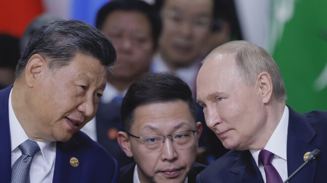 ο-σι-τζινπίνγκ-θα-παραστεί-στην-παρέλα-563462509