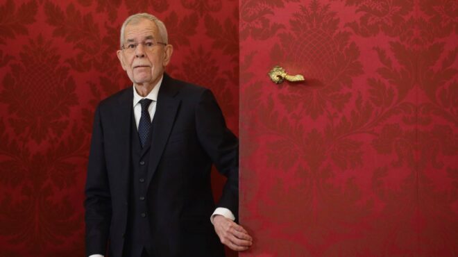 αυστρία-ενα-βήμα-πριν-από-τρικομματικ-563483479