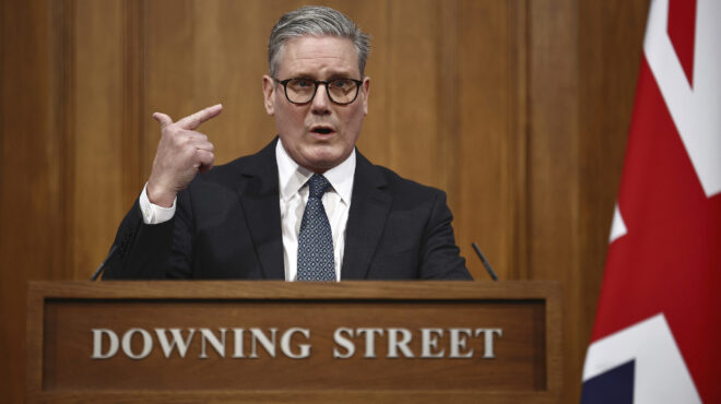 βρετανία-ο-στάρμερ-απέπεμψε-τον-υφυπο-563461222