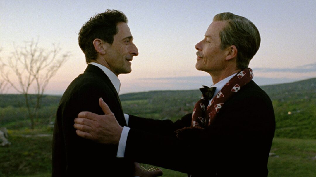 τι-θα-δούμε-σε-μικρή-και-μεγάλη-οθόνη-το-563454043