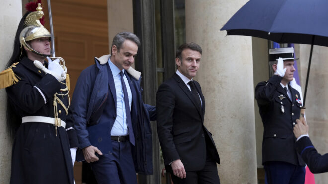 συνάντηση-μητσοτάκη-μακρόν-στο-παρίσ-563462455
