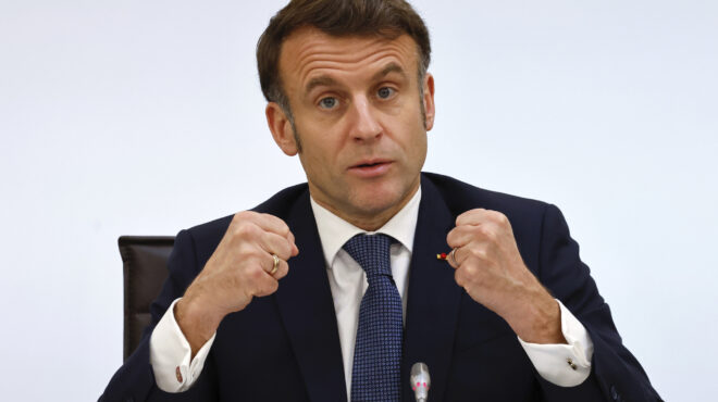 γάλλος-υπεξ-αδιανόητη-μια-επανέντα-563473864