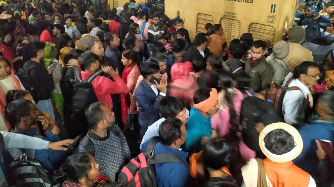 ινδία-τουλάχιστον-15-νεκροί-σε-συνωστισ-563473489