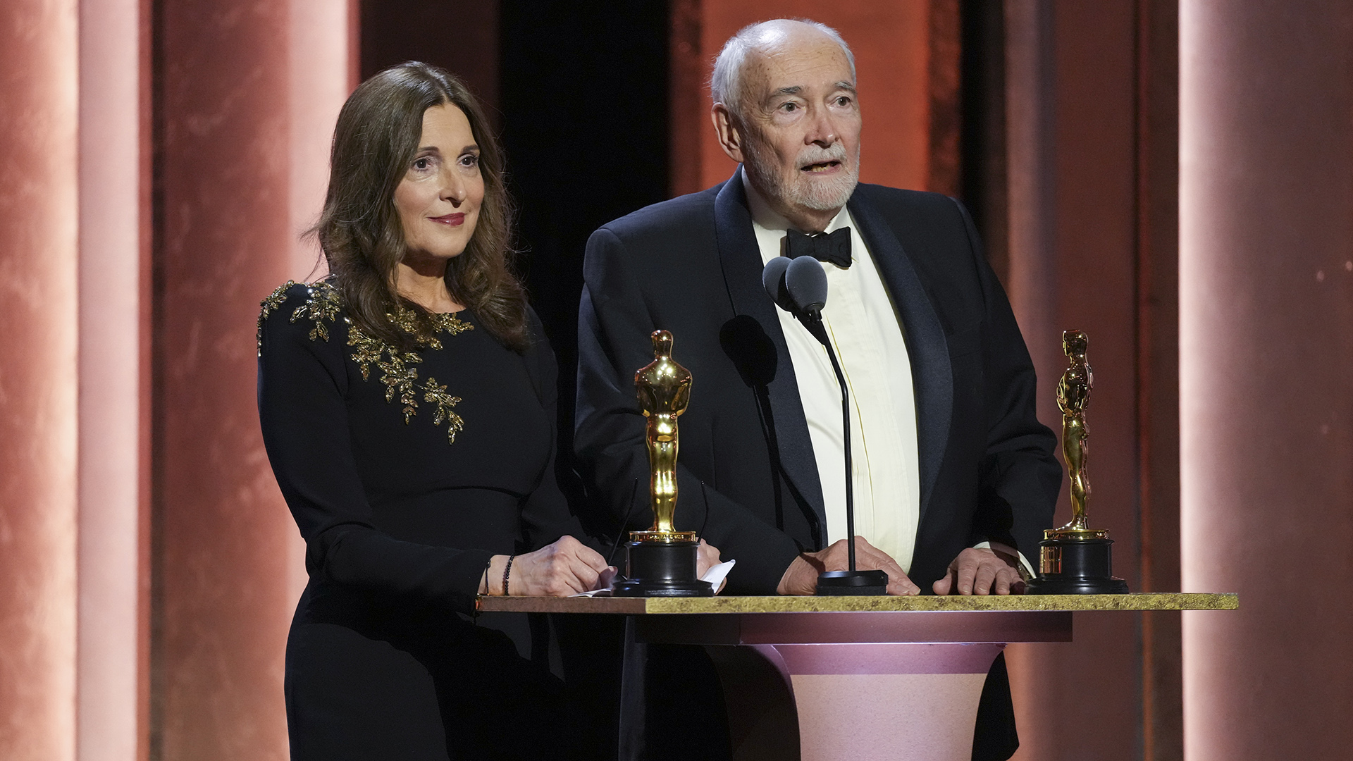 Ο Τζέιμς Μποντ στον αστερισμό του Τζεφ Μπέζος – Τελικά, «το αύριο ποτέ δεν πεθαίνει»;-1