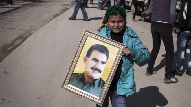 τουρκία-το-pkk-καλείται-να-καταθέσει-αμ-563491780