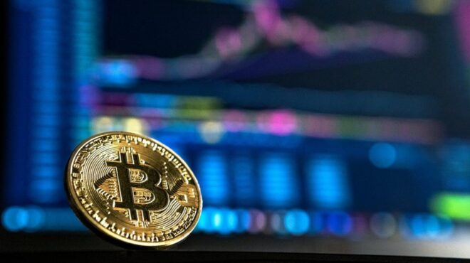 bitcoin-ταχεία-πτώση-κάτω-από-τα-80-000-δολάρια-563491951