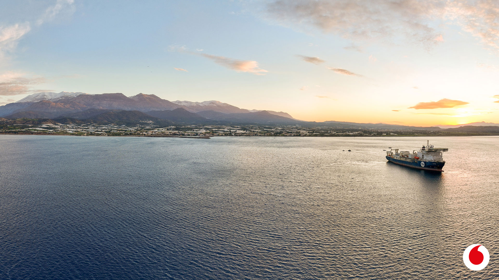 Στην Κρήτη το μεγαλύτερο υποθαλάσσιο καλώδιο του κόσμου, η Vodafone Ελλάδας συνδέει δισεκατομμύρια ανθρώπους καθημερινά-4