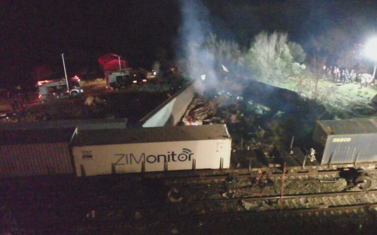 Τέμπη: «Αστυνομία, είναι κανείς εδώ;»-5