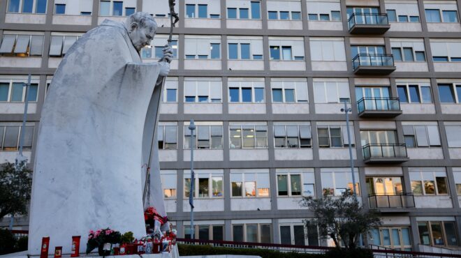 βατικανό-η-νύχτα-πέρασε-ήρεμα-ο-πάπας-563483629