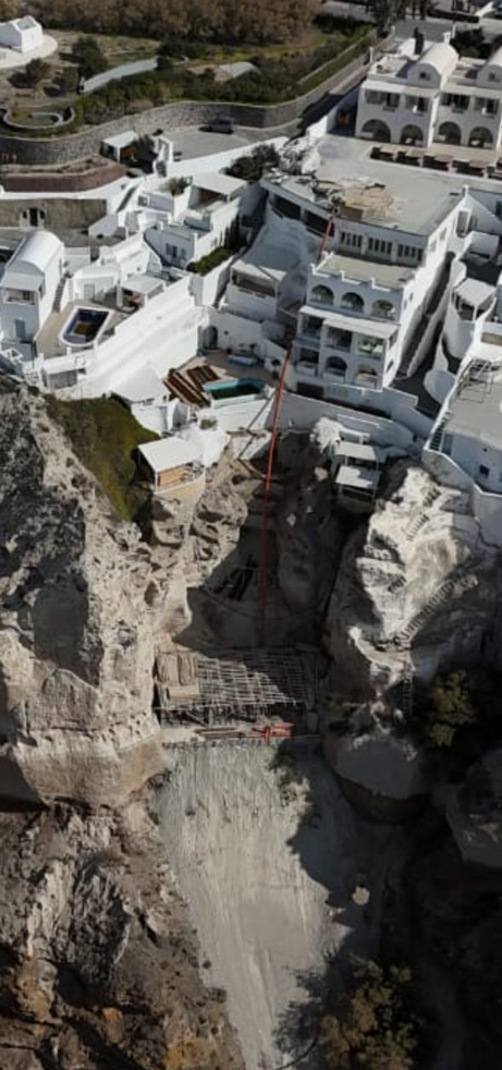 «Σκάβουν τη θηραϊκή γη εκεί όπου δεν επιτρέπεται»-1