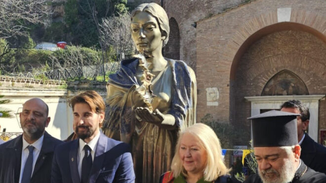 γλυπτό-με-την-μορφή-της-μαρίας-κάλλας-τ-563473843