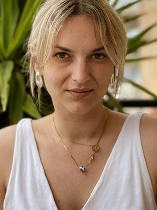 «Θα δίνω μέχρι να περάσω»: Οι απόφοιτοι της κρίσης ψάχνουν νέα καριέρα με δεύτερο πτυχίο-3